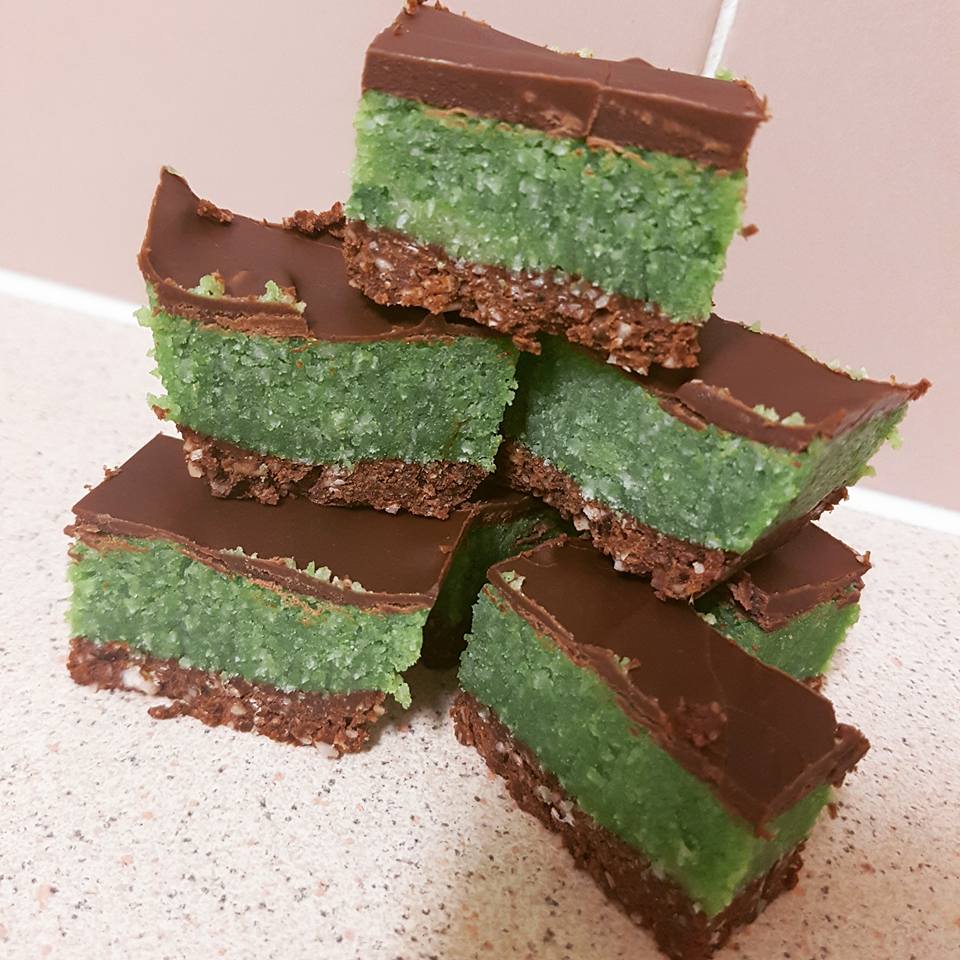 Raw peppermint slice