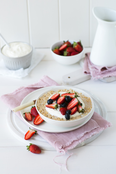 Overnight Berry Oats LR-2059