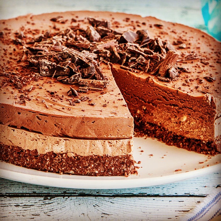 Triple chocolate cheesecake - Top 10 Healthy Desserts For Entertaining