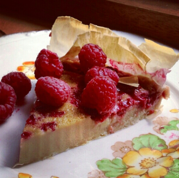 Raspberry Custard Tart - Top 10 Healthy Desserts For Entertaining