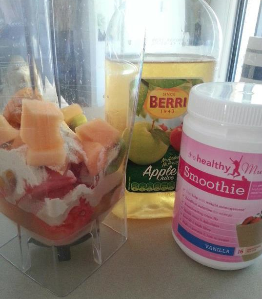 Lose_baby_weight_tropical_smoothie