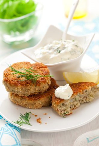 Crispy Fish Cakes With Lemon and Dill Dipping Sauce - Lose Baby Weight