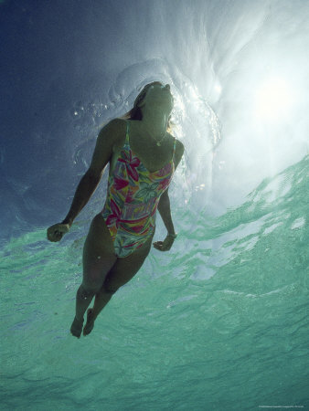 swimming-woman